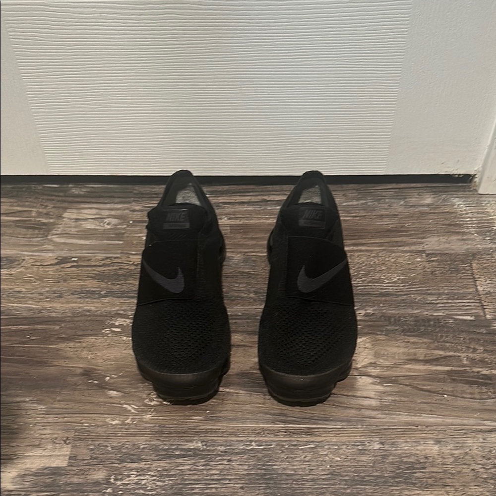 Nike Black Minimalist Sneakers
